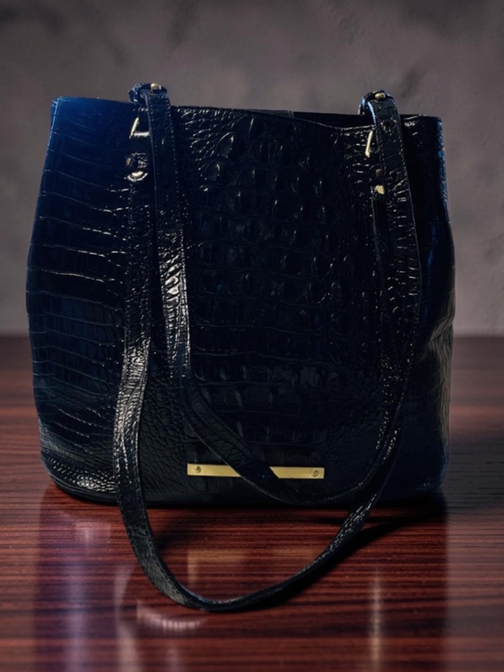 BRAHMIN Black Croc-Embossed Leather Tote Bag In Excellent Condition